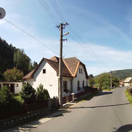 Penzion Pod Vejmutovym Lesom Kremnica Zewnętrze zdjęcie